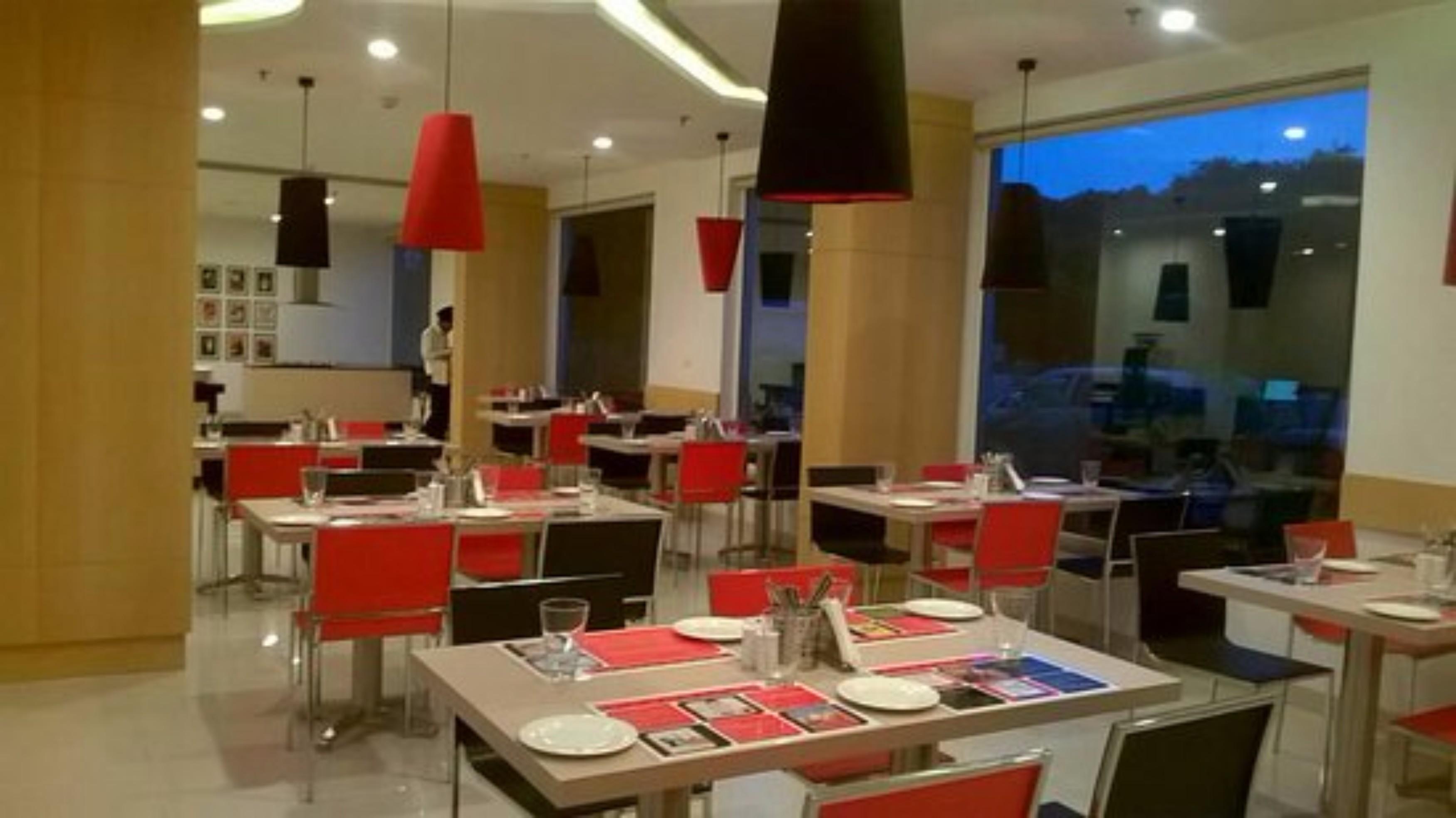 Red Fox Hotel, Chandīgarh מראה חיצוני תמונה
