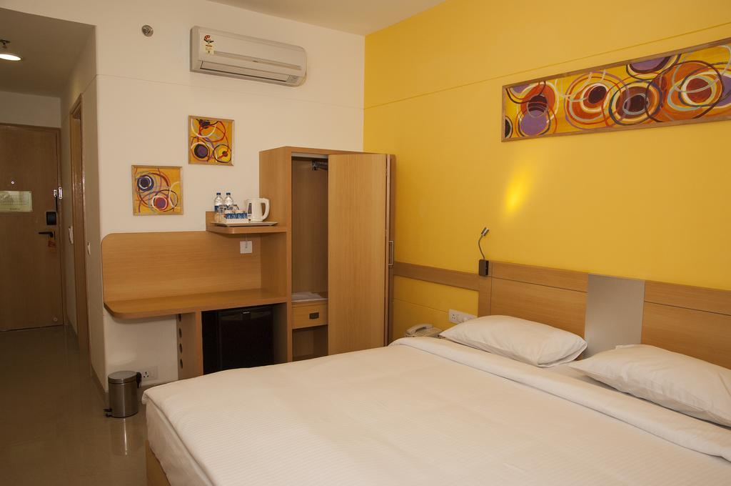 Red Fox Hotel, Chandīgarh מראה חיצוני תמונה