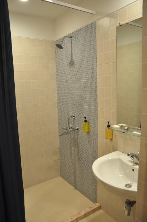 Red Fox Hotel, Chandīgarh מראה חיצוני תמונה