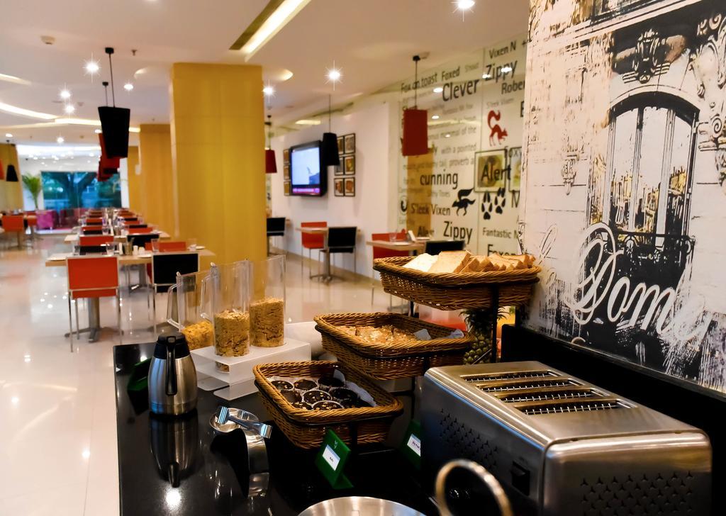 Red Fox Hotel, Chandīgarh מראה חיצוני תמונה