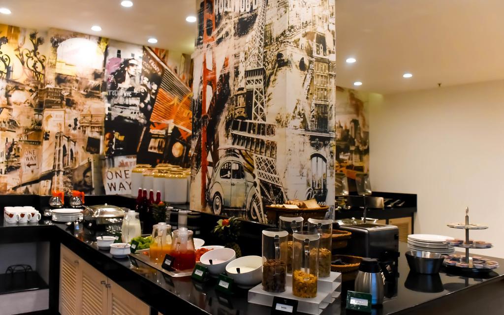 Red Fox Hotel, Chandīgarh מראה חיצוני תמונה