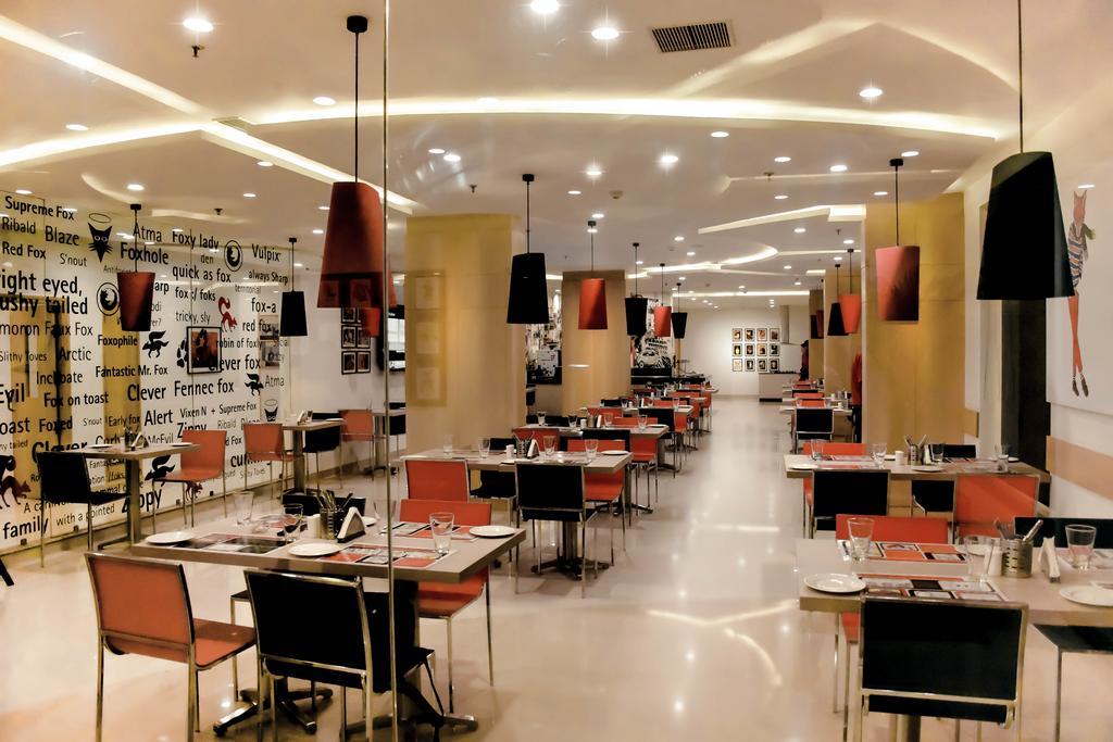 Red Fox Hotel, Chandīgarh מראה חיצוני תמונה
