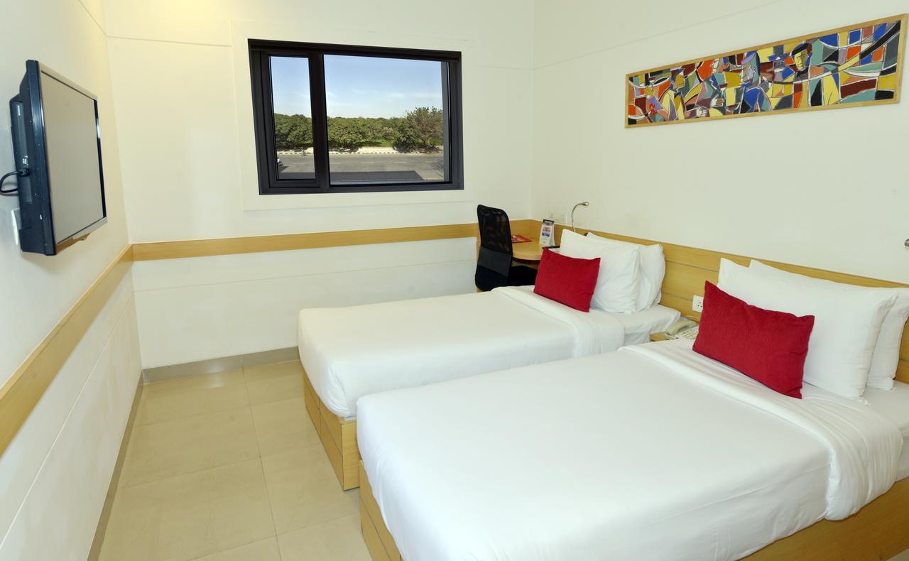 Red Fox Hotel, Chandīgarh מראה חיצוני תמונה