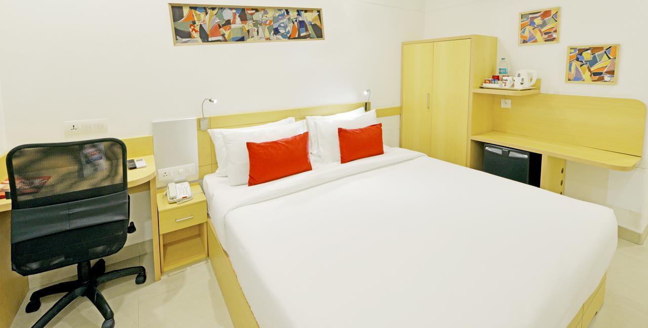 Red Fox Hotel, Chandīgarh מראה חיצוני תמונה