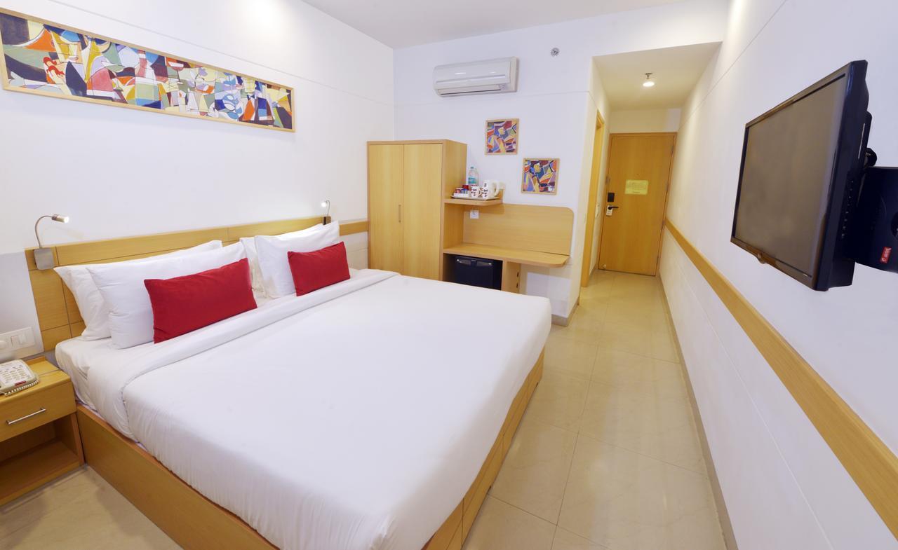 Red Fox Hotel, Chandīgarh מראה חיצוני תמונה